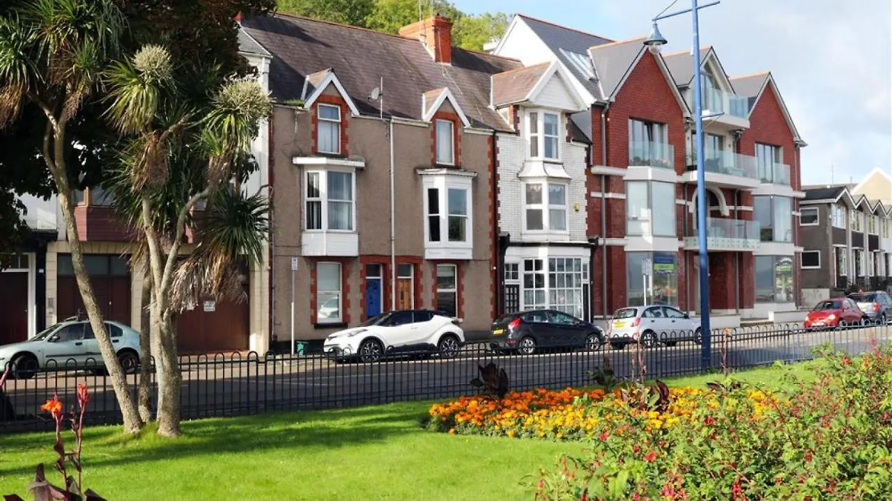 Mumbles Rd Apartment